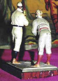 back.jpg (47970 bytes)