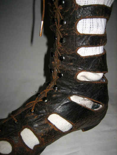 12.jpg (102546 bytes)