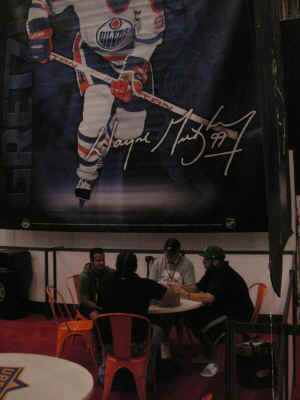 pict1048.jpg (201240 bytes)