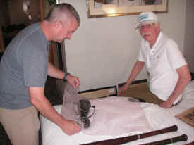 3 bills room first (16).jpg (100014 bytes)