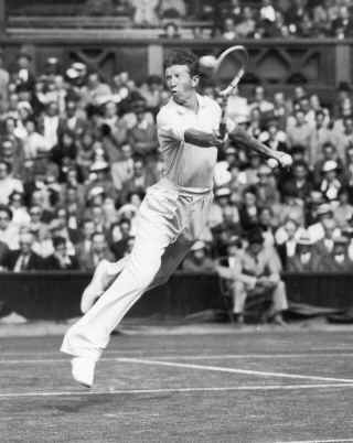 in the air.jpg (415693 bytes)