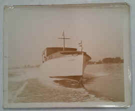 Unbound Photo 8.jpg (53133 bytes)