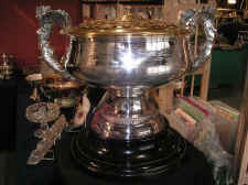 OnTableClose.JPG (78266 bytes)