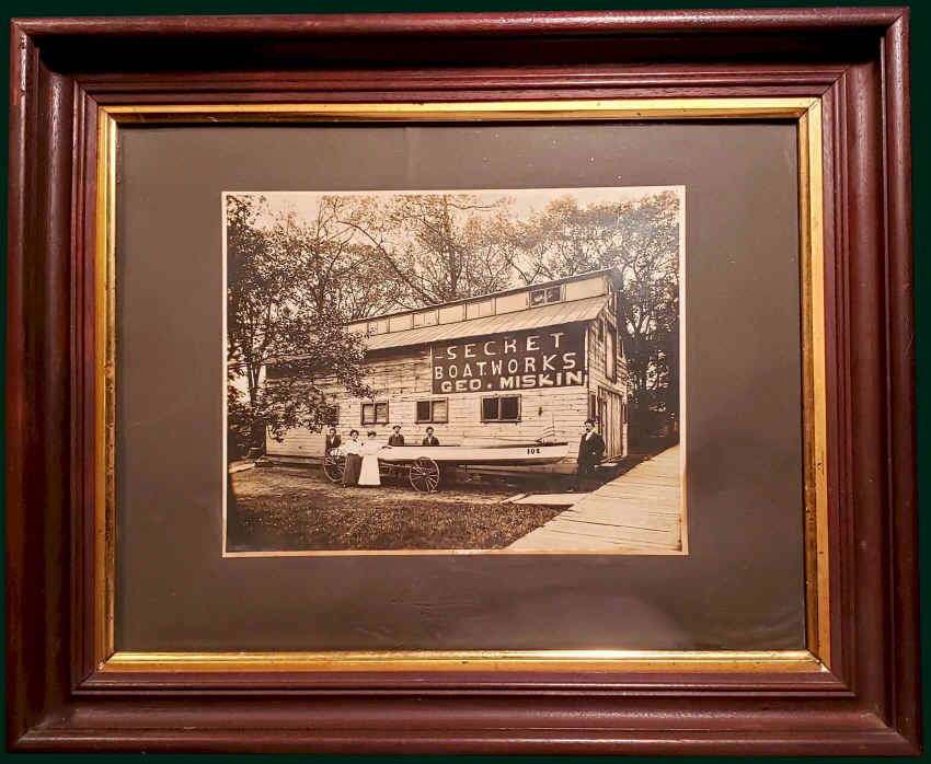 Secret Boat Works G2.jpg (625747 bytes)