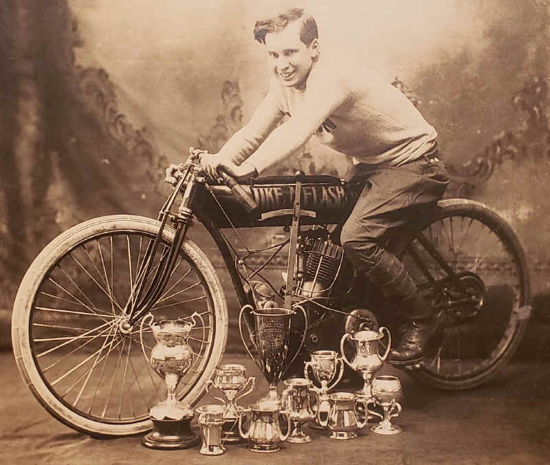 earl gove ng close in crop.jpg (674571 bytes)