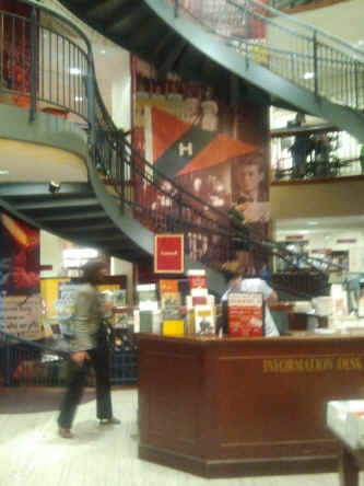 2011-05-08 19.04.49_1440x1920.jpg (292373 bytes)