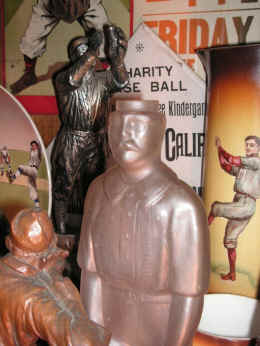 LeftChestUp_900x1200.jpg (161546 bytes)