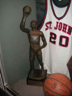 PICT0038_900x1200.jpg (139694 bytes)