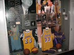 PICT0046_1200x900.jpg (212363 bytes)