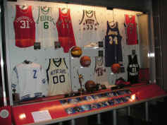 PICT0083_1200x900.jpg (201766 bytes)