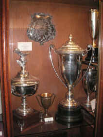 PICT1660_900x1200.jpg (186768 bytes)