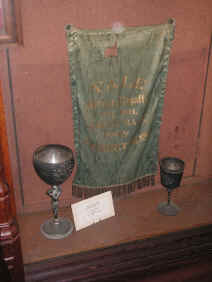 PICT1666_900x1200.jpg (186300 bytes)