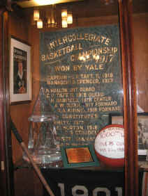 PICT1690_900x1200.jpg (195227 bytes)