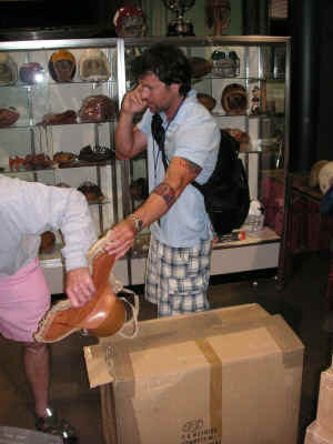 PICT2061_900x1200.jpg (162044 bytes)