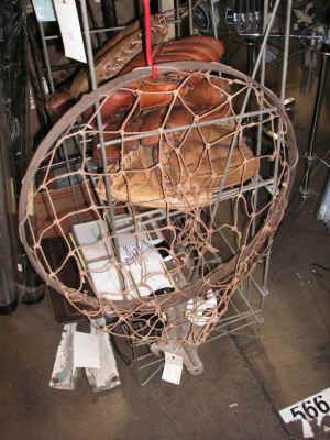 PICT2218_900x1200.jpg (227013 bytes)