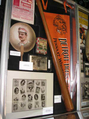 PICT2310_900x1200.jpg (186256 bytes)