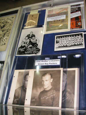 PICT2325_900x1200.jpg (186078 bytes)