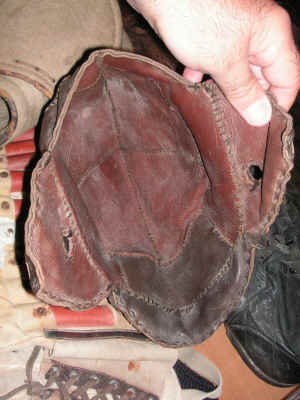 PICT2421_900x1200.jpg (205406 bytes)