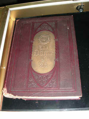 PICT2433_900x1200.jpg (201840 bytes)