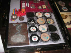 PICT2445_1200x900.jpg (221560 bytes)