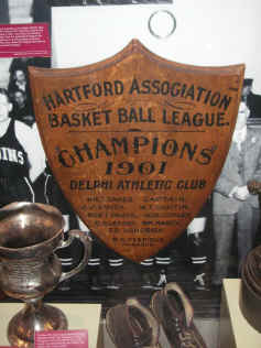 PICT9908_900x1200.jpg (177209 bytes)