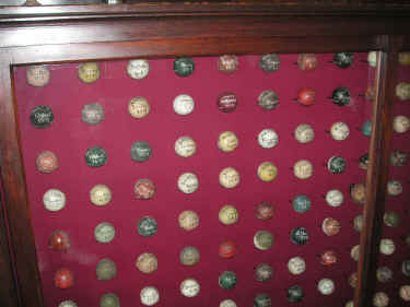 lefttop.jpg (195137 bytes)