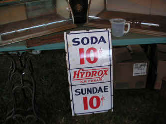 PICT0181_1200x900.jpg (181922 bytes)