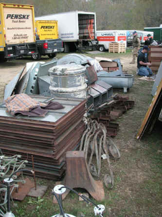 PICT0200_900x1200.jpg (234982 bytes)