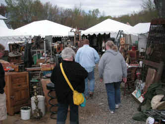 PICT0218_1200x900.jpg (221491 bytes)