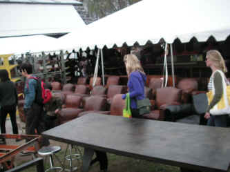 PICT0219_1200x900.jpg (147378 bytes)