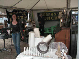 PICT0230_1200x900.jpg (205322 bytes)