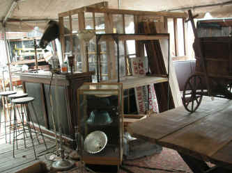 PICT0232_1200x900.jpg (216991 bytes)