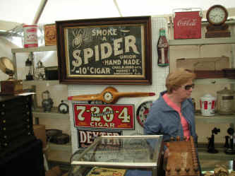 PICT0388_1200x900.jpg (202356 bytes)