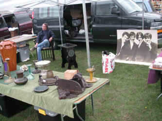 PICT0402_1200x900.jpg (228784 bytes)