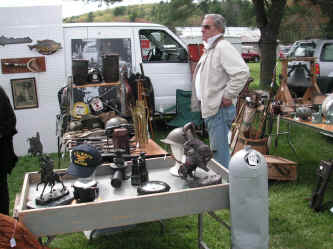 PICT0409_1200x900.jpg (247353 bytes)