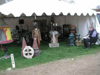 PICT0444_1200x900.jpg (214703 bytes)