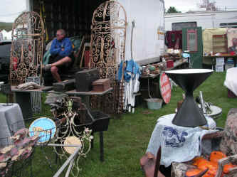 PICT0456_1200x900.jpg (254833 bytes)