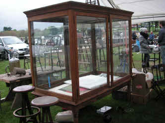 PICT0505_1200x900.jpg (210961 bytes)