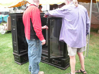 PICT0623_1200x900.jpg (219716 bytes)