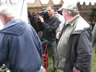 PICT0656_1200x900.jpg (174037 bytes)