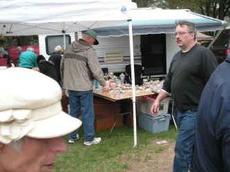 PICT0685_1200x900.jpg (183903 bytes)