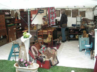 PICT0754_1200x900.jpg (218463 bytes)