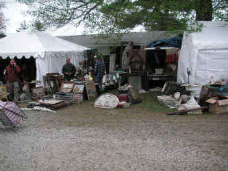 PICT0833_1200x900.jpg (275683 bytes)