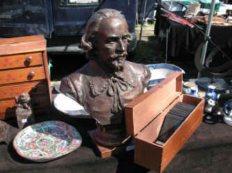 PICT0985_1200x900.jpg (214753 bytes)