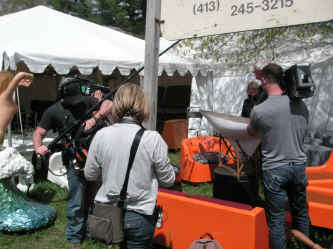 PICT1122_1200x900.jpg (211622 bytes)