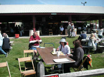 PICT1303_1200x900.jpg (213984 bytes)