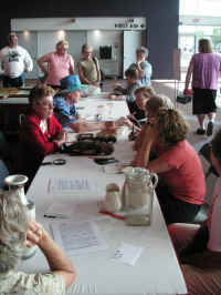 PICT7679_900x1200.jpg (99671 bytes)