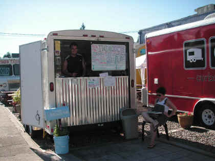 PICT7808_1600x1200.jpg (143356 bytes)