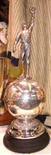 SpaldingLikeTrophy.jpg (290216 bytes)