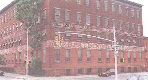 Spalding Building 1999 by Kevin Walsh forgotten-ny.com.jpg (30143 bytes)